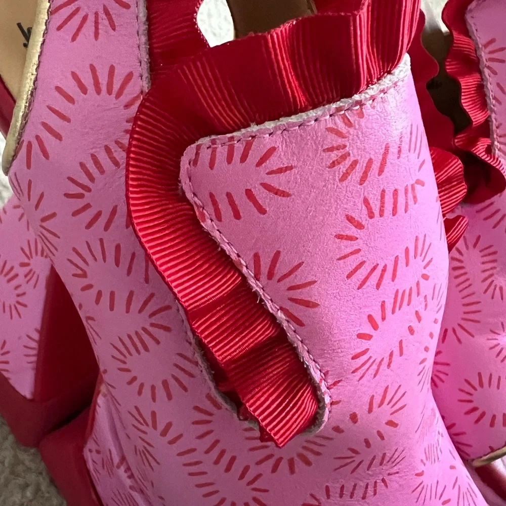 John Fluevog Munster Max Lady Ruffle Miss - Picture 5 of 9